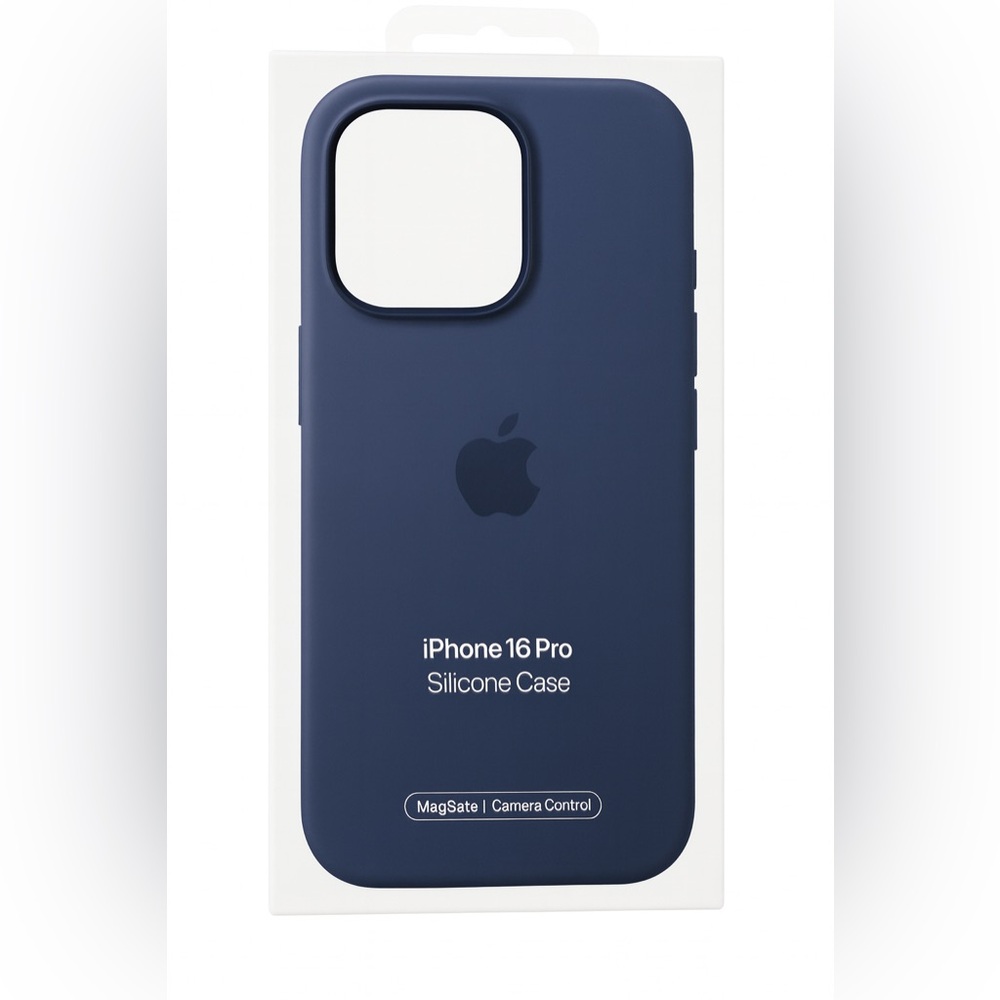 Apple iPhone 16 Pro Silicone Case Denim MagSafe+Camera Control. New in Box(F3)✨✨